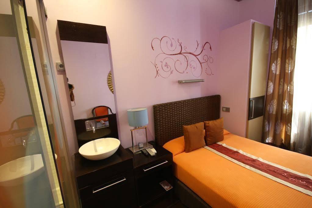 Madrid House Rooms 外观 照片
